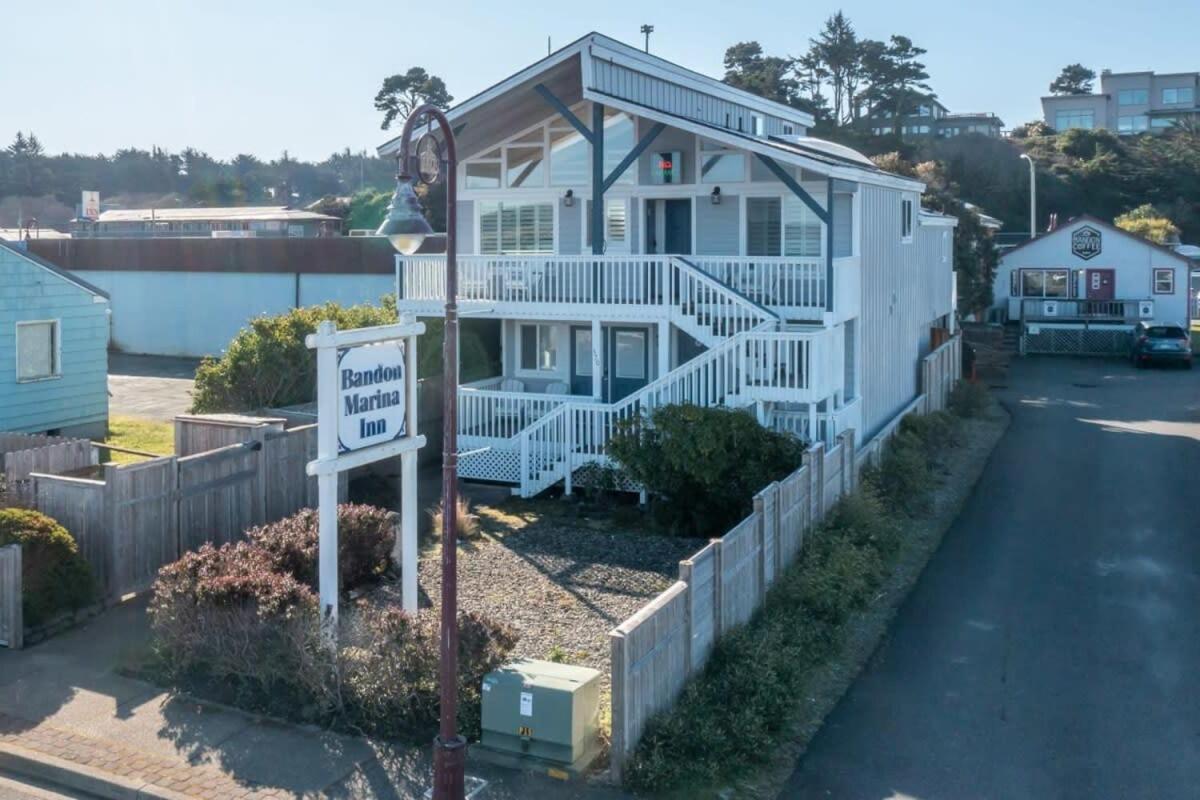 Bandon Marina Inn Extérieur photo